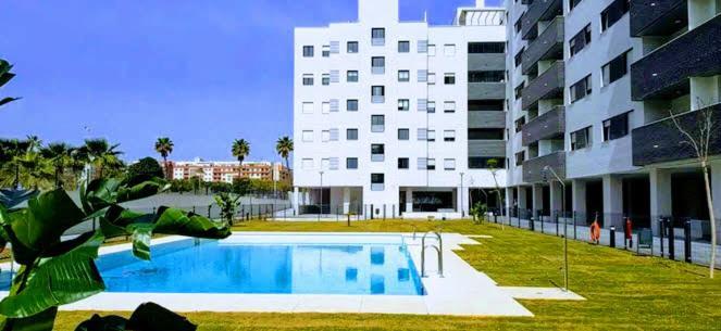 Atico Con Piscina Y Vistas Al Mar Habitat Litoral Apartment Malaga Bagian luar foto