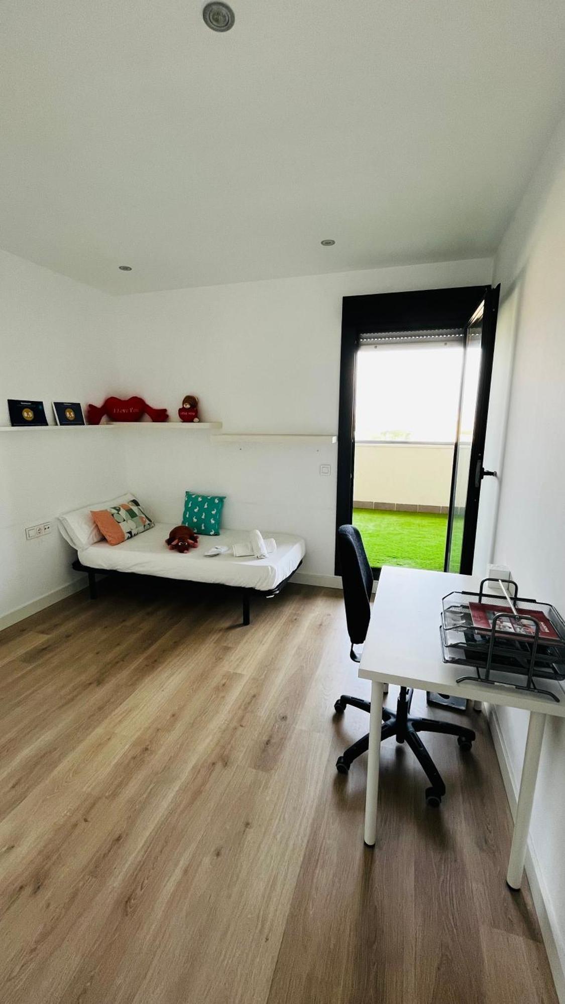 Atico Con Piscina Y Vistas Al Mar Habitat Litoral Apartment Malaga Bagian luar foto